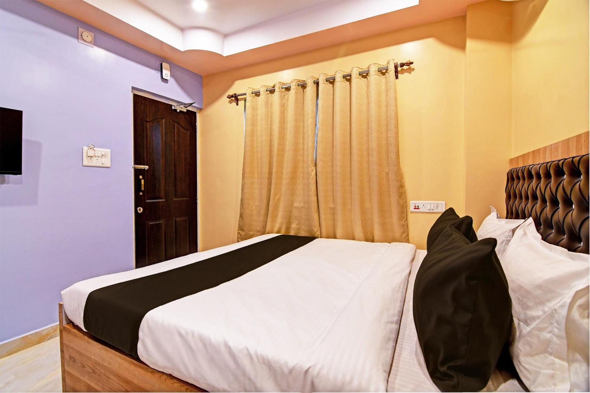 Super Collection O Mahal Hotel Kolkata Exterior photo